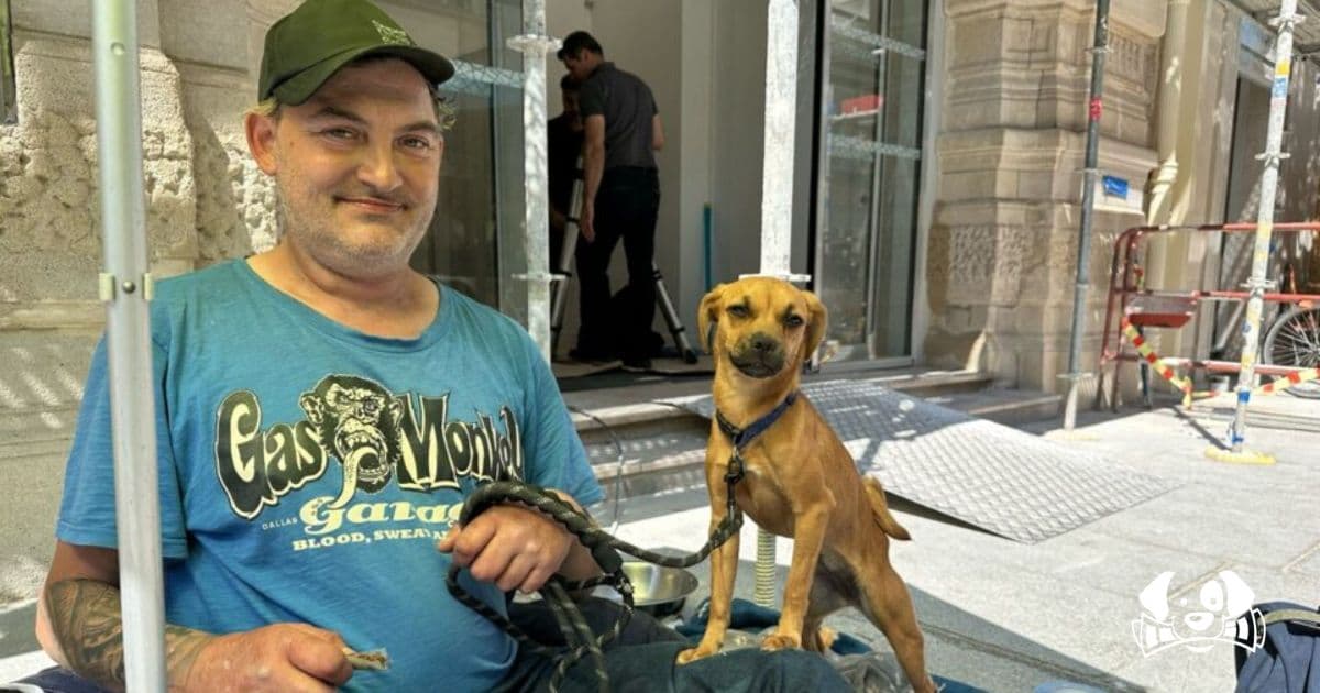 After Losing His Dog, Homeless Man in France Finds Hope Again With Missty: “She’s the Child I Never Had”